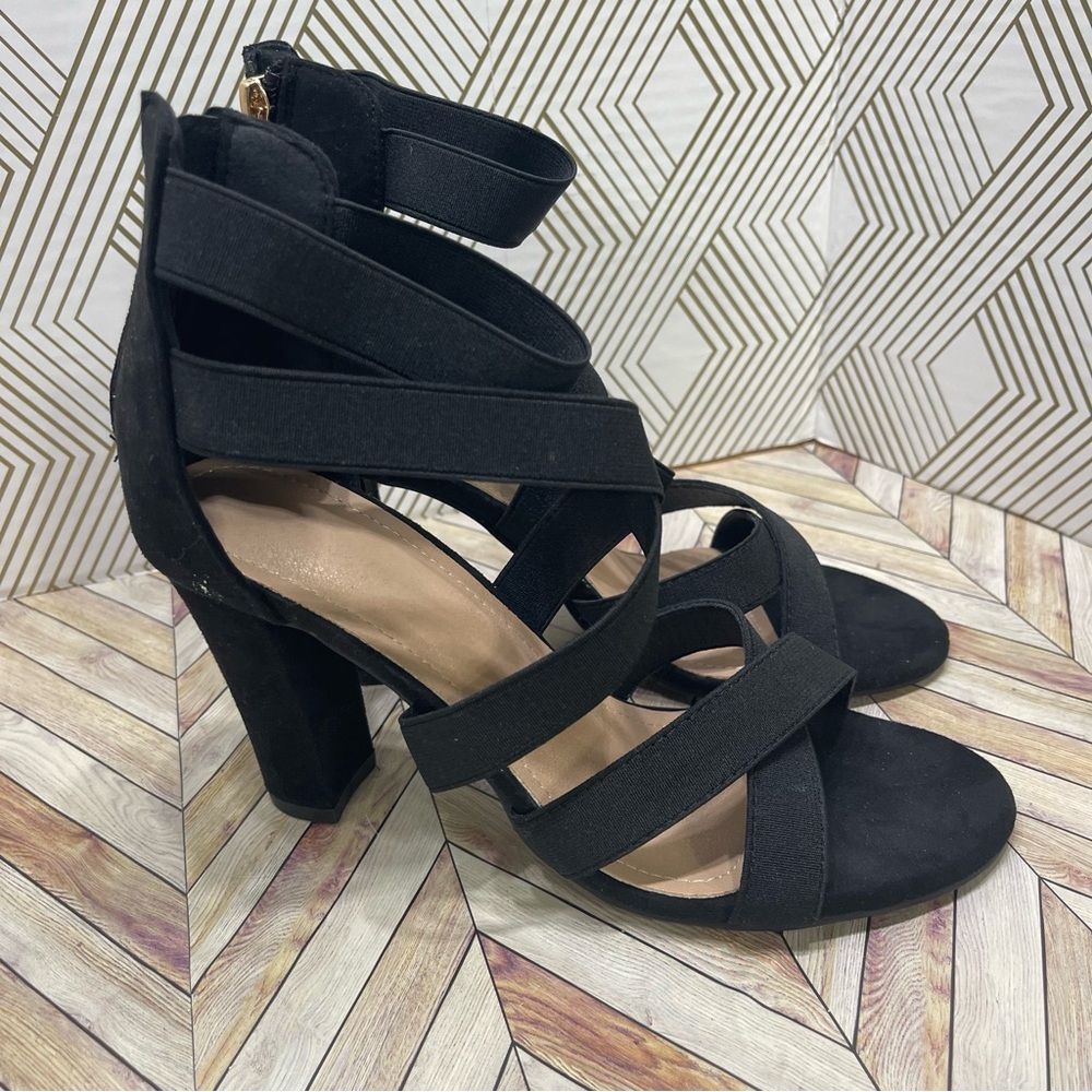 Criss cross strapped open toe chunky heel sandals Black size‎ 7 1/2/38 sb